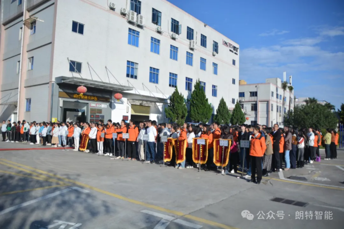 ggpoker�������ܣ�����ʢ��չ�緶����������������ȫԱ�������³�